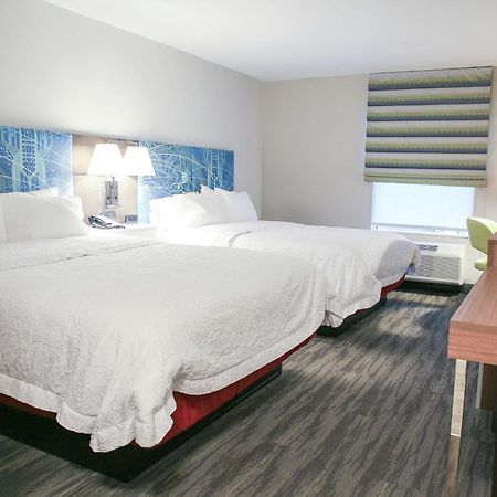 Hampton Inn & Suites Mount Laurel/Moorestown Екстер'єр фото