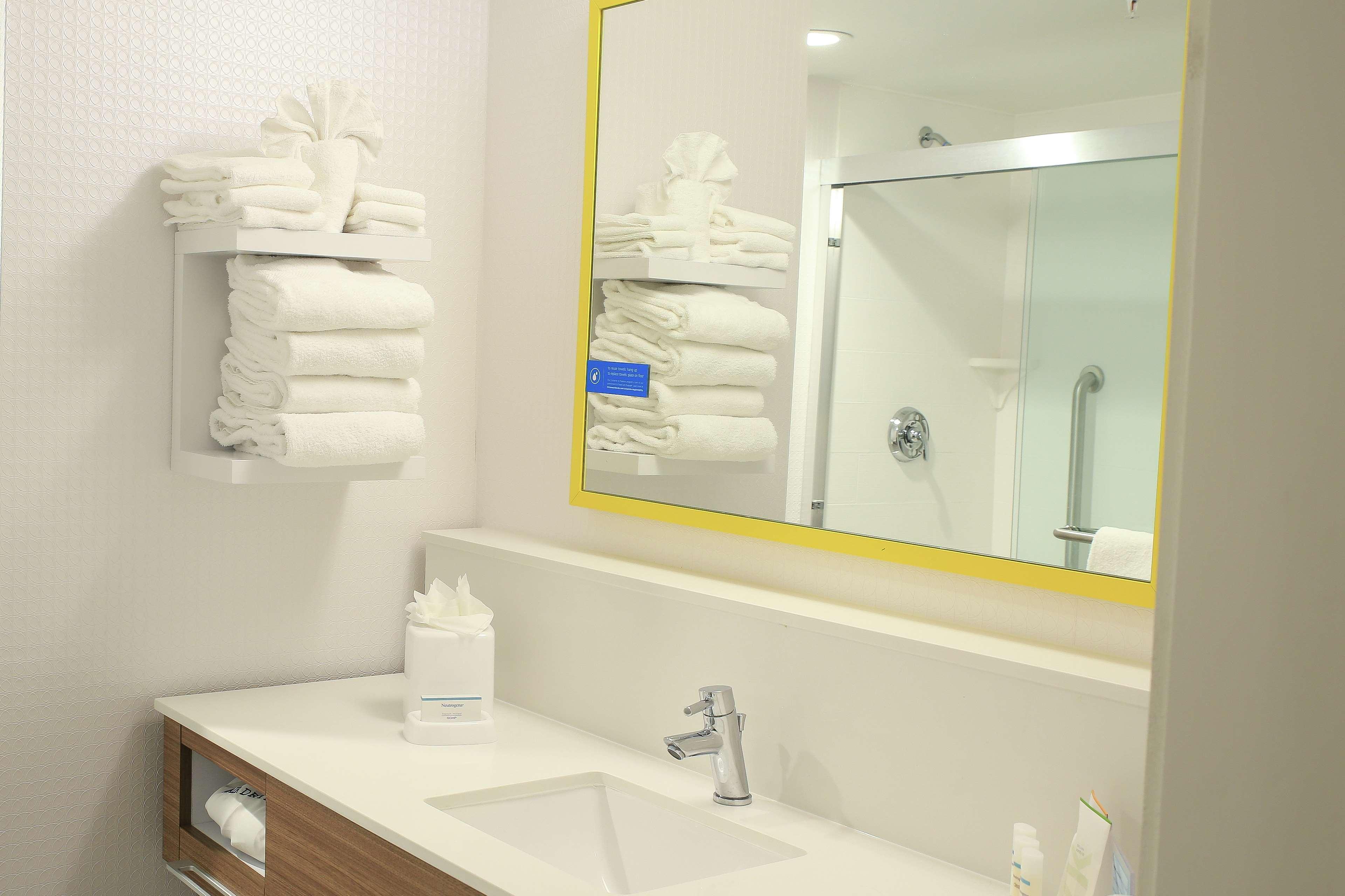 Hampton Inn & Suites Mount Laurel/Moorestown Екстер'єр фото