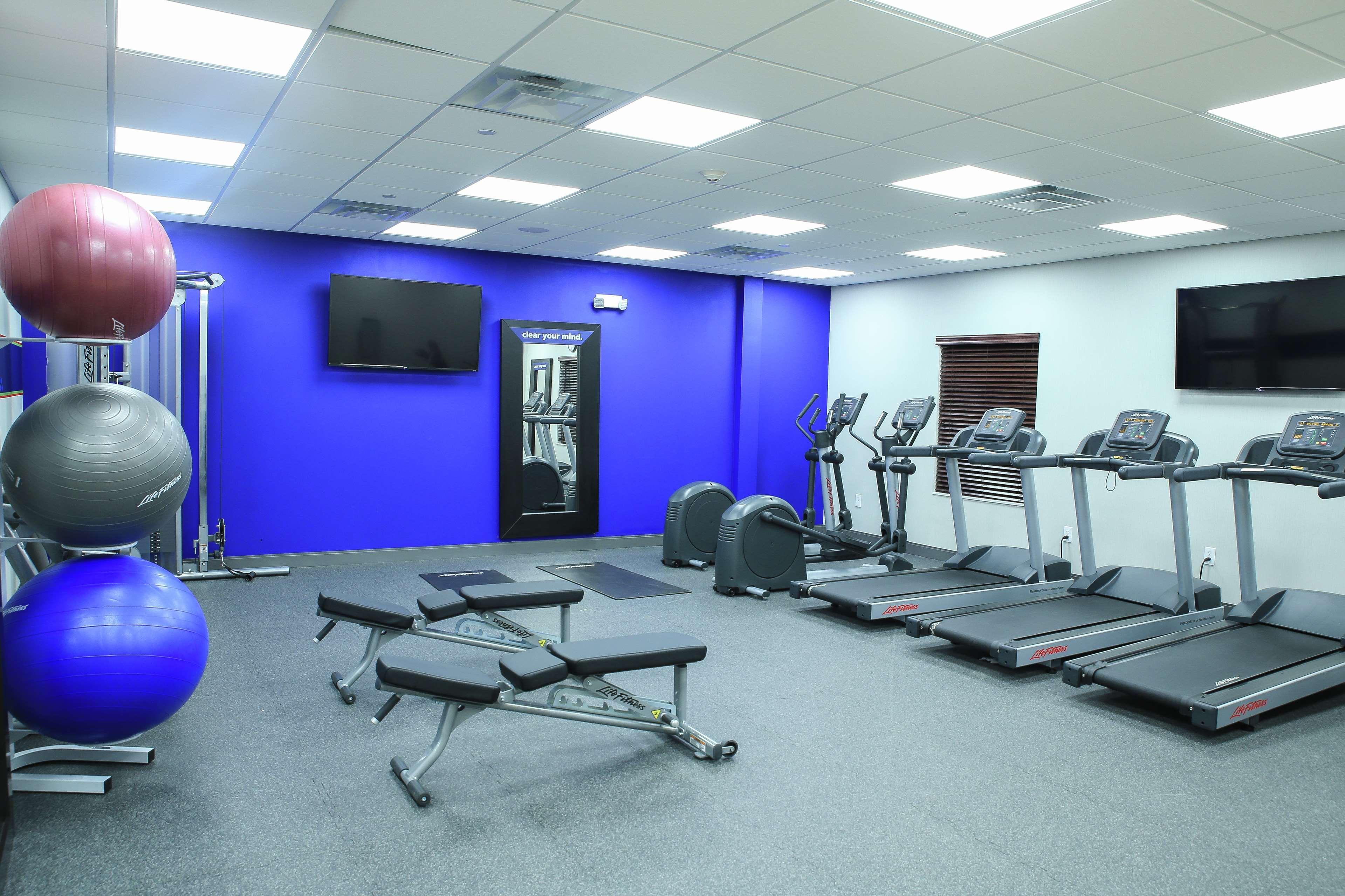 Hampton Inn & Suites Mount Laurel/Moorestown Екстер'єр фото