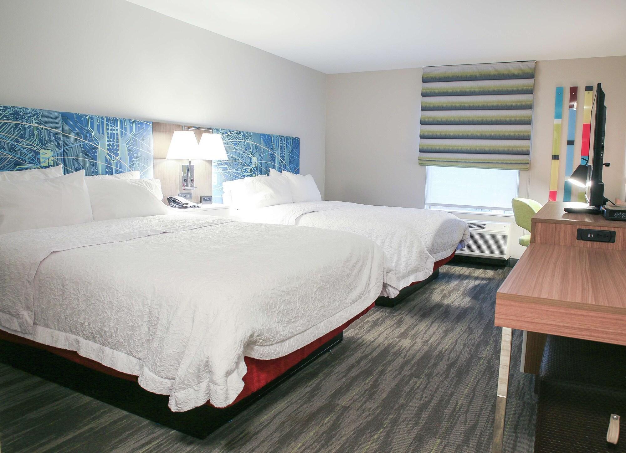 Hampton Inn & Suites Mount Laurel/Moorestown Екстер'єр фото